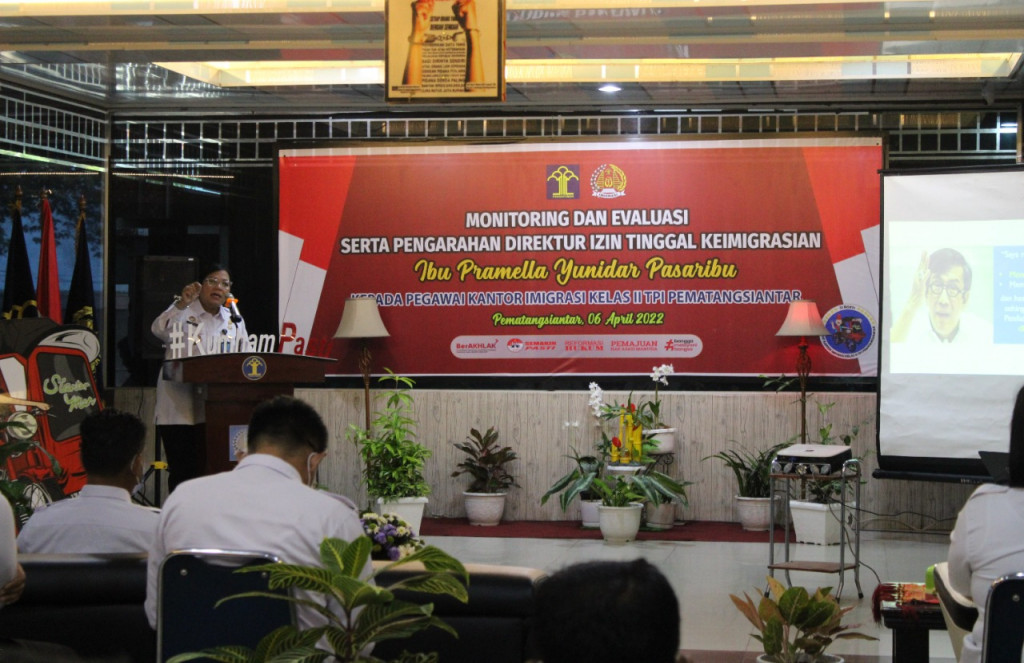 Monitoring dan evaluasi serta Pengarahan Direktur Izin Tinggal Keimigrasian